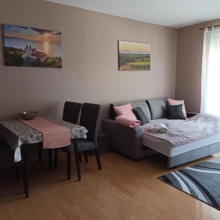 Peppy Apartment & Pool Balatonfüred Chambre photo